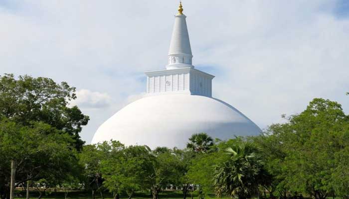 රුවන්වැලි මහා සෑ පුදබිමේදී හෙට පැවැත්වීමට සැලසුම් කර තිබූ “මහ සෑ වන්දනා” පිංකම ලබන 17දා