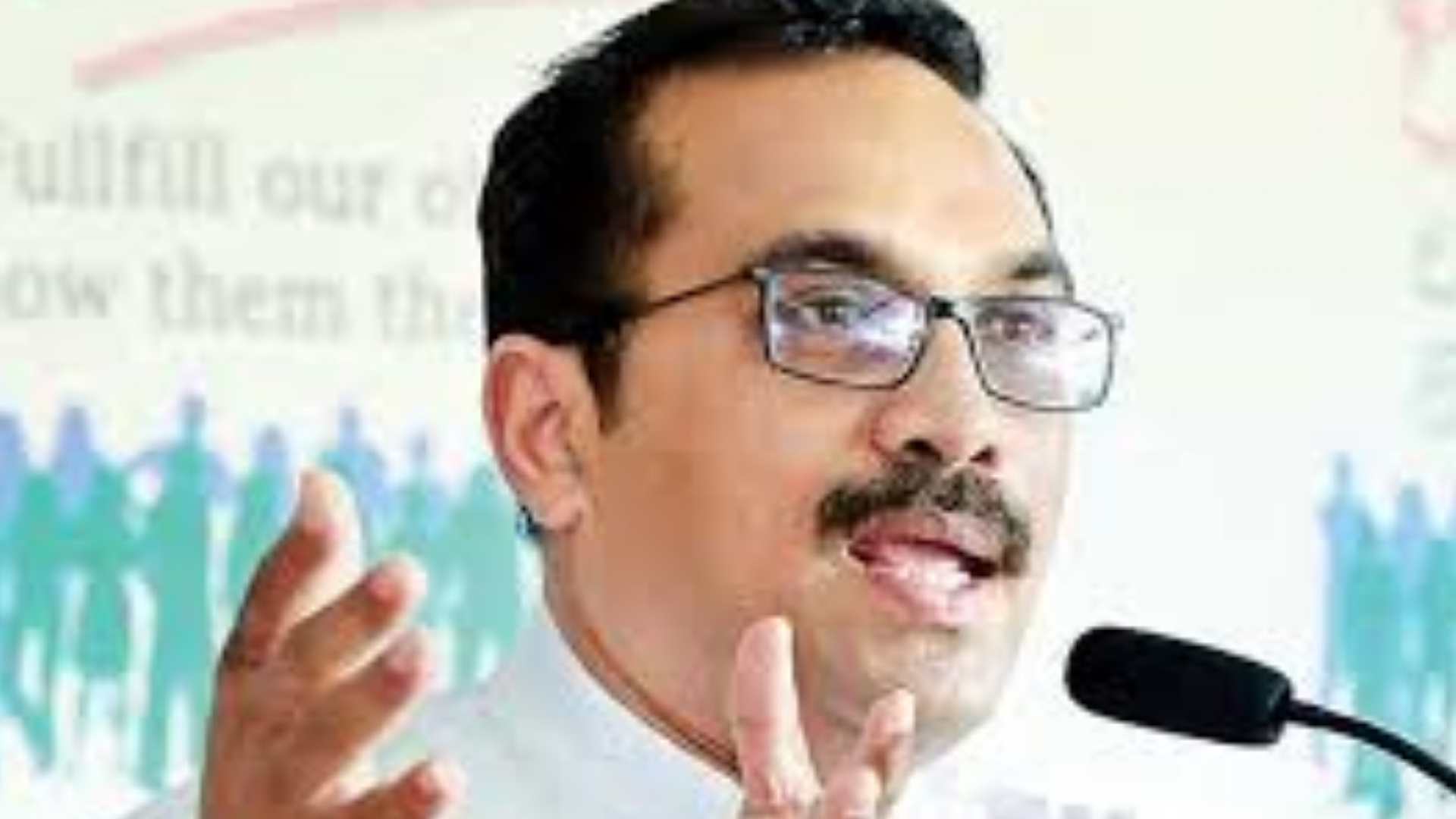 ඇමති බිමල් බෝගම්බර පැරණි බන්ධනාගාරයට