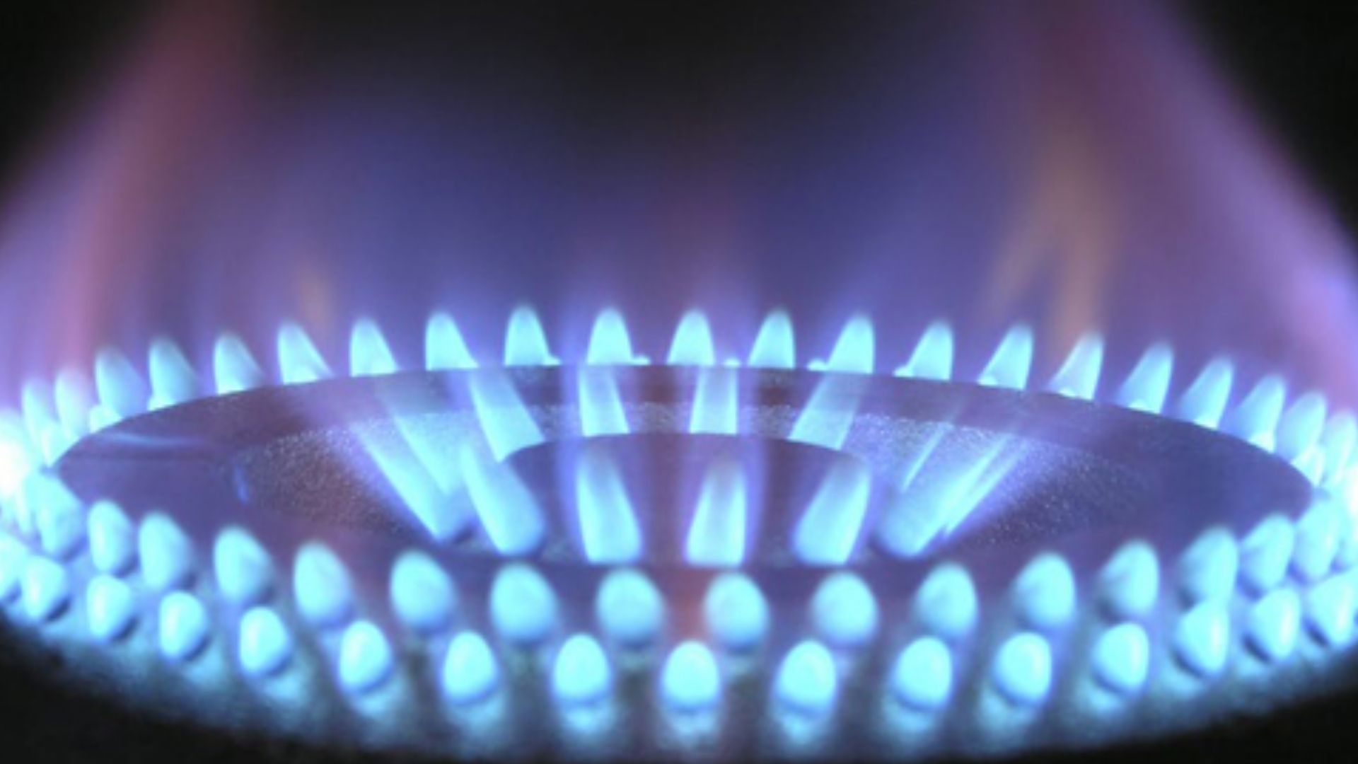 ගෑස් සිලින්ඩර 80,000 ක් අදත් වෙළෙඳපොළට