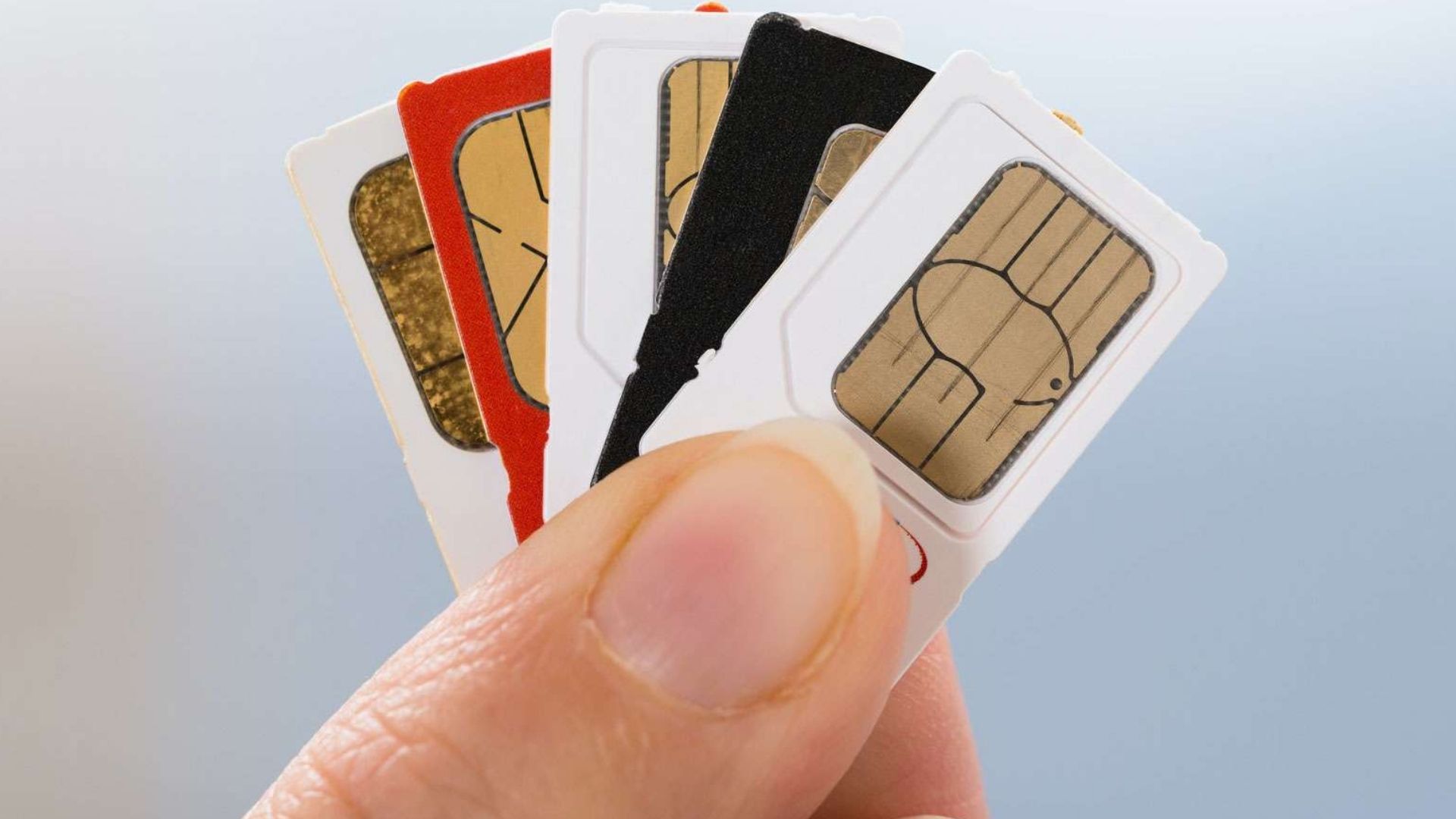 ලියාපදිංචි නොකළ සිම් කාඩ්පත් අට ලක්‍ෂ අනූ හත් දහසක් ගැන අනාවරණයක්