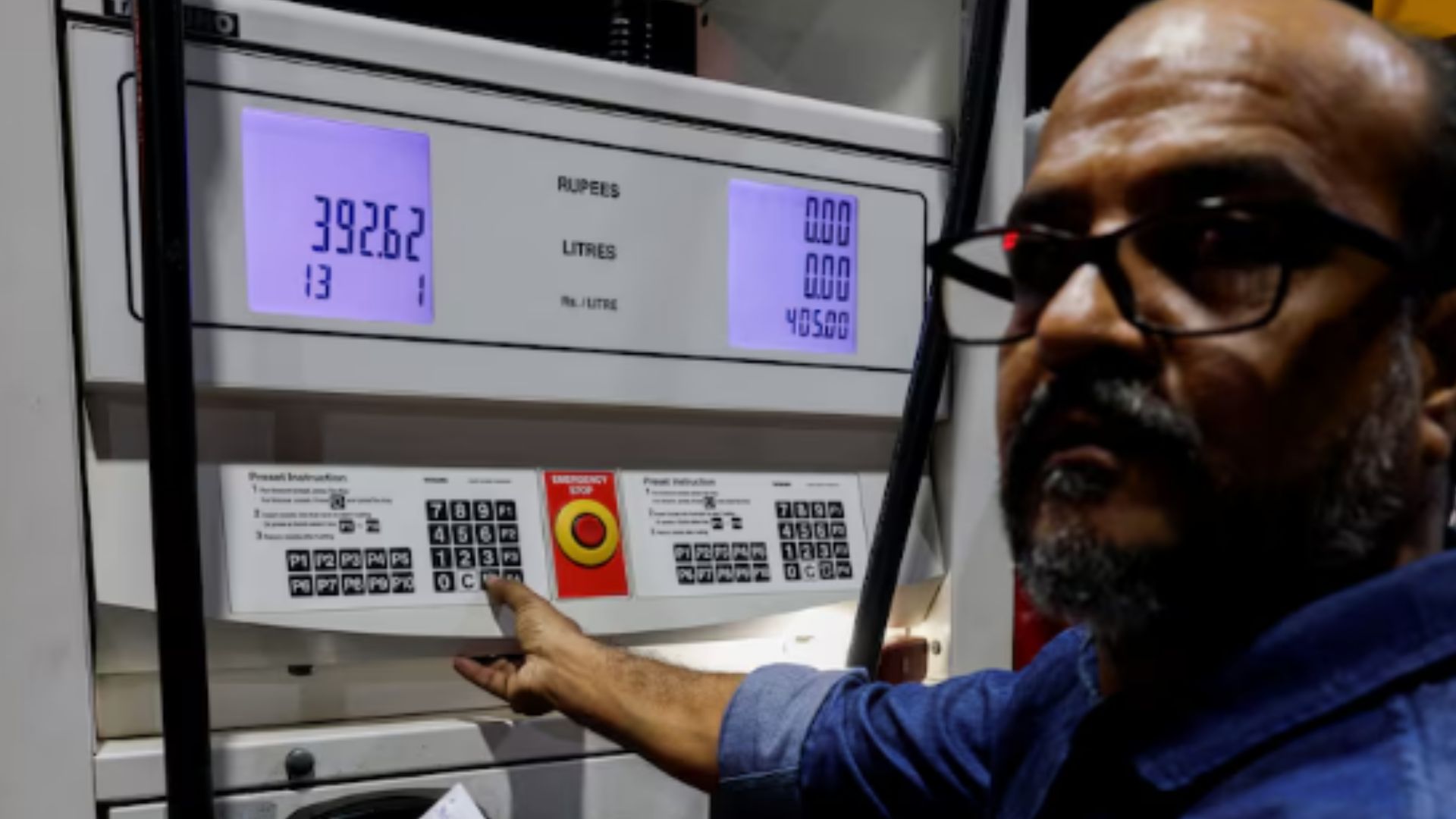 මැදපෙරදිග අර්බුදය හමුවේ පාකිස්තානයෙන් දැඩි පිරිමැසුම් තීරණ රැසක්